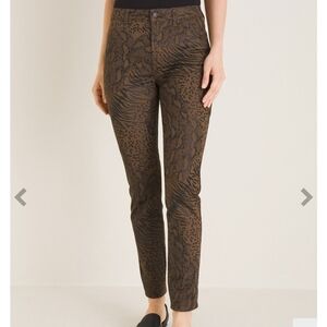 Chico's Brown Coated Animal Snakeskin Print Jeggings Size 8